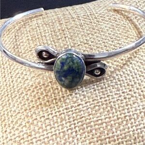 Sterling Silver Southwestern Azurite Crystal Dainty Cuff Bracelet.. NWOT